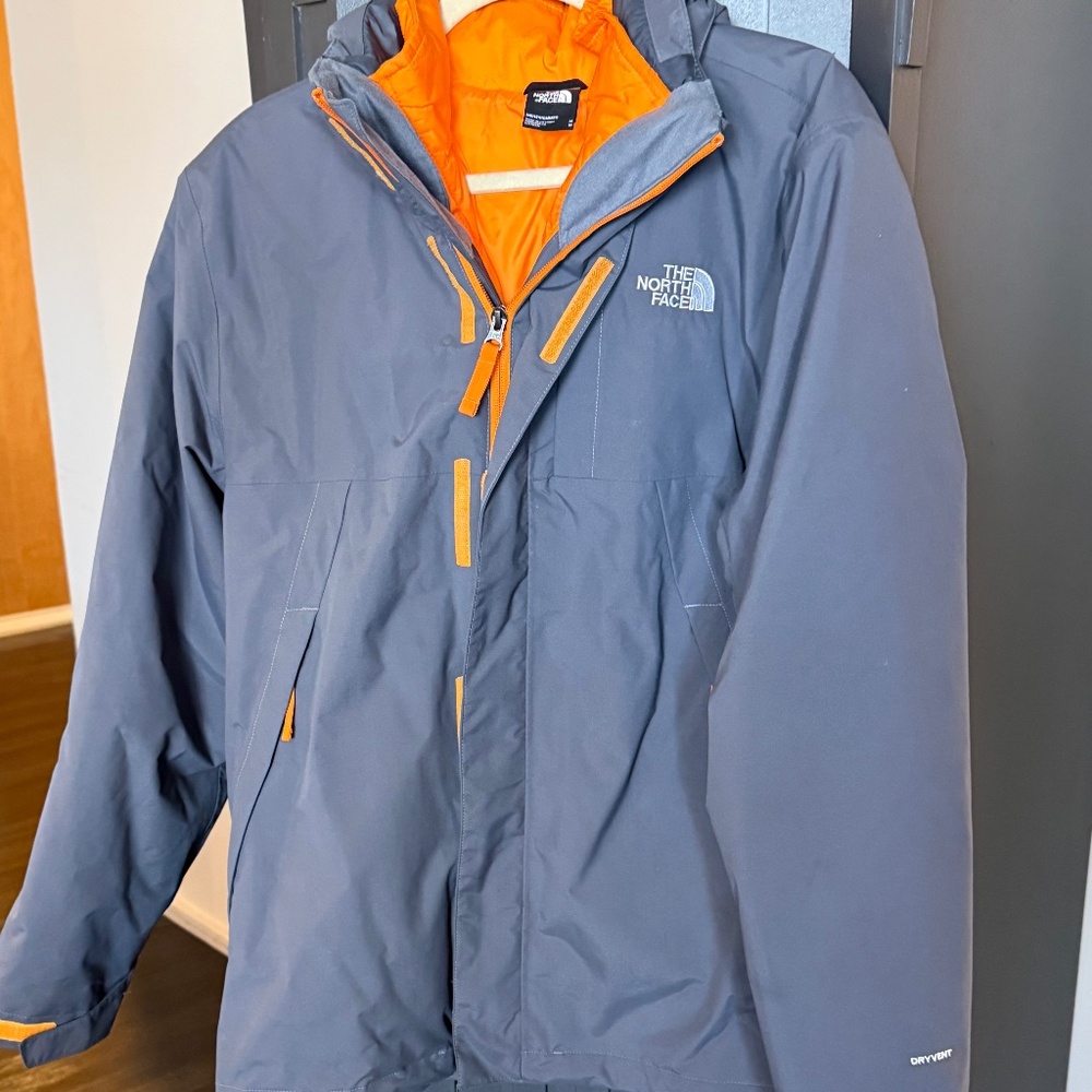 THE NORTH FACE Men’s Carto Triclimate Waterproof Jacket – only been worn once!